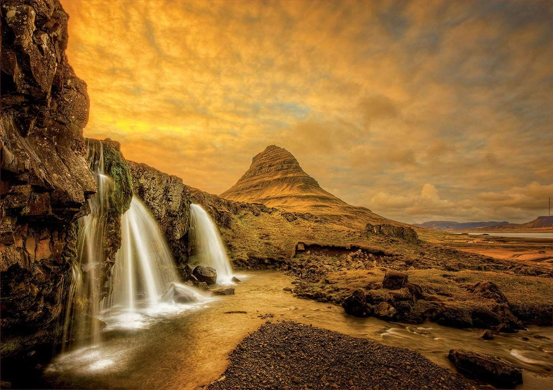 Kirkjufellsfoss Wasserfall - Island