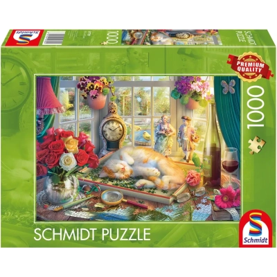 Puzzlezeit mit Katze
