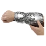 Assassin's Creed 2 - The Hidden Blade of Ezio Auditore - Role-Play Gauntlet Replica